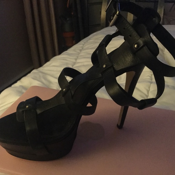 BCBG shoes - Picture 1 of 4